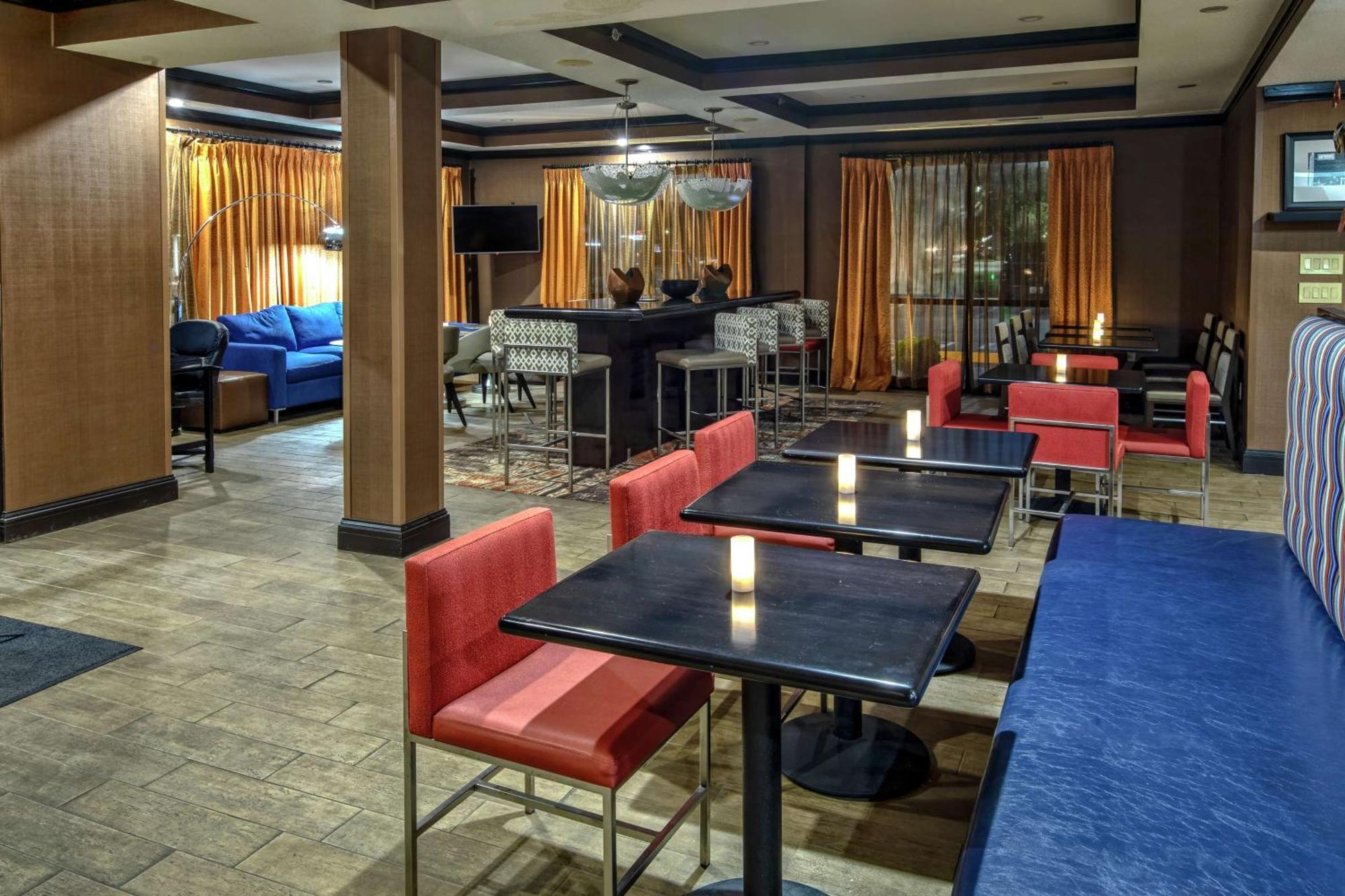 Hampton Inn Tullahoma Εξωτερικό φωτογραφία